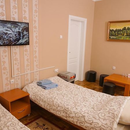 ホテル Amfora Palić エクステリア 写真