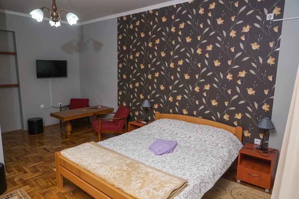ホテル Amfora Palić エクステリア 写真