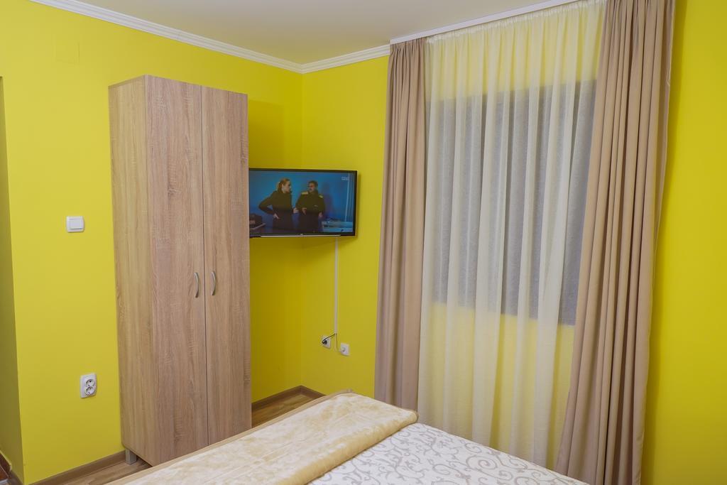 ホテル Amfora Palić エクステリア 写真