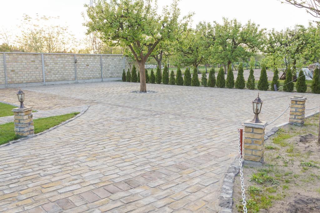 ホテル Amfora Palić エクステリア 写真