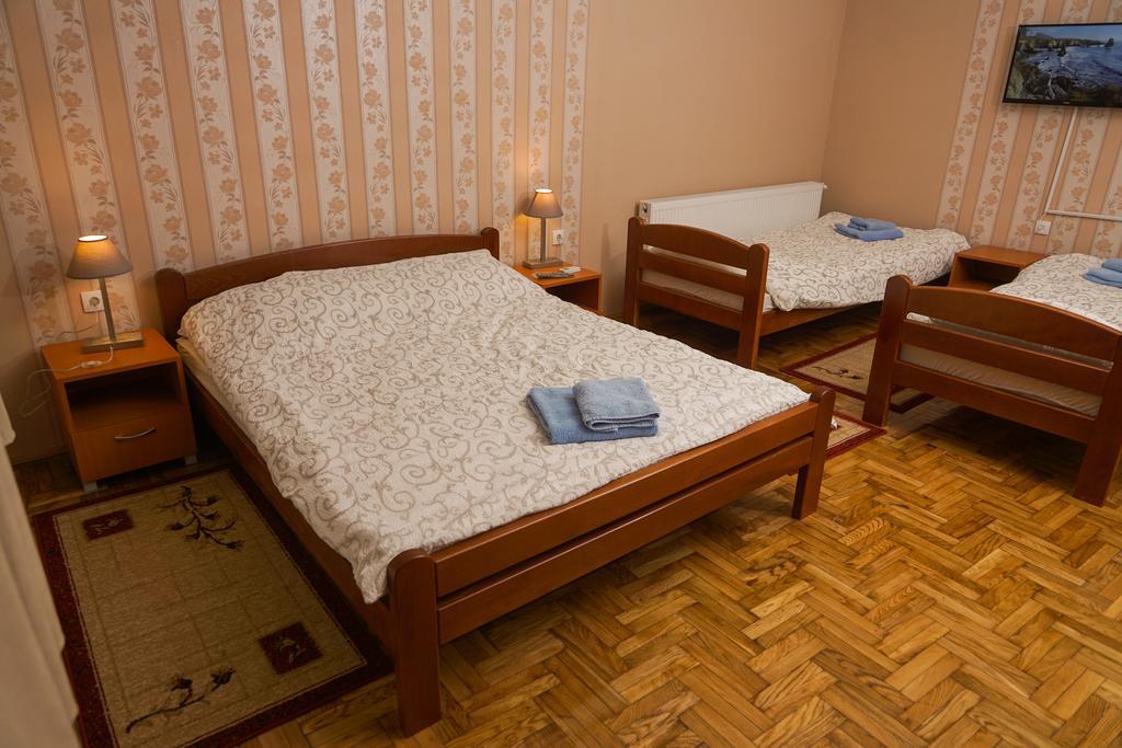 ホテル Amfora Palić エクステリア 写真